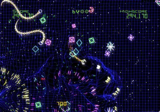 Geometry Wars Galaxies: Youll play until your eyes bleed...and then some images