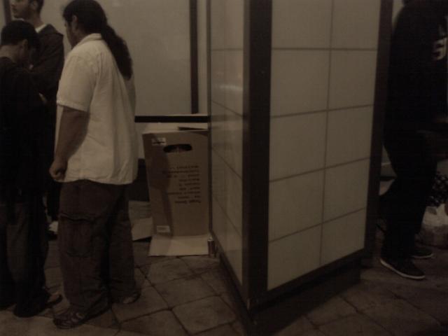 Live from the Metal Gear Solid 4 launch party images