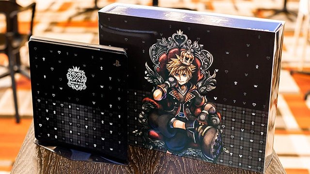 Here S A Closer Look At The Limited Edition Kingdom Hearts Iii Ps4 Model And Exclusive Theme Siliconera