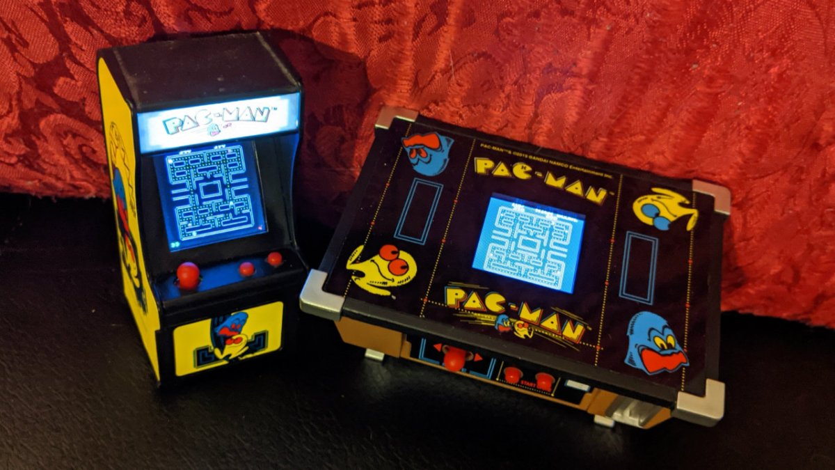 pac-man tiny arcade cabinet and tabletop