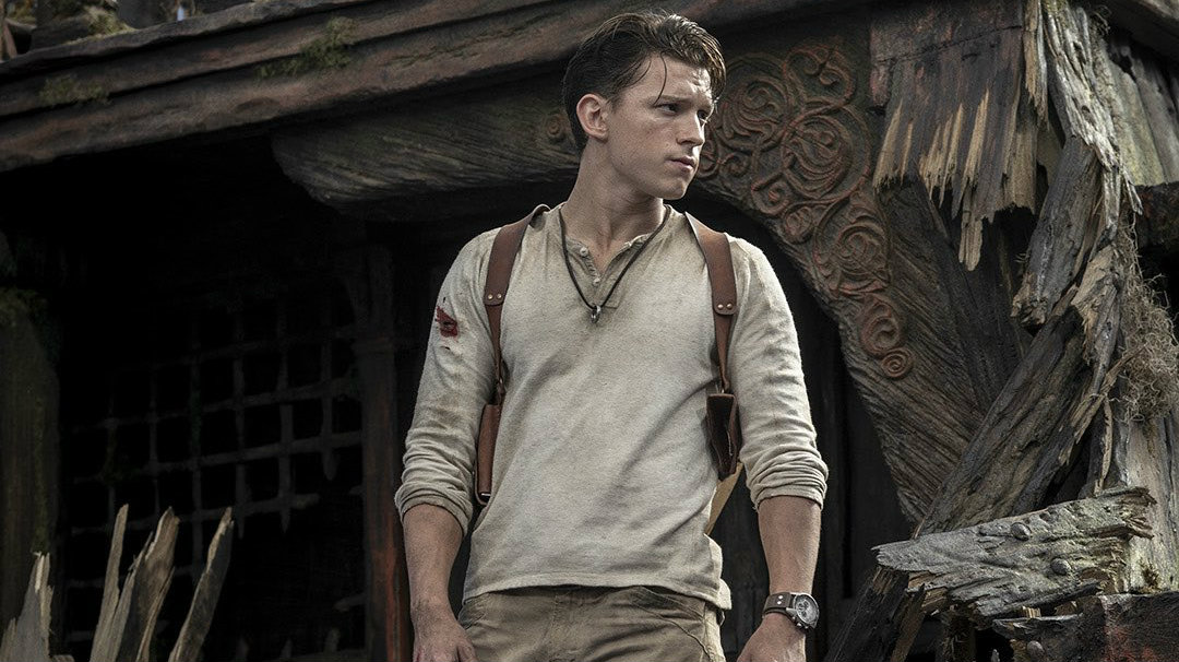 Uncharted Movie Set Photos Show Tom Holland as Nate ...