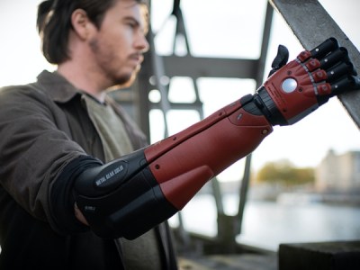 Metal Gear Solid V Bionic Arm