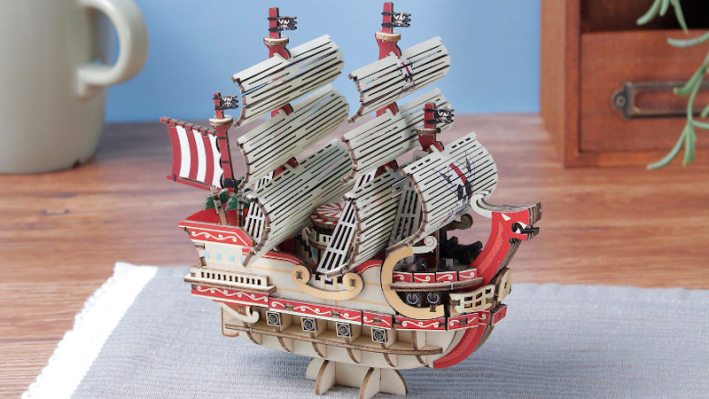 One Piece Shanks Ship Red Force wooden ki-gu-mi puzzle