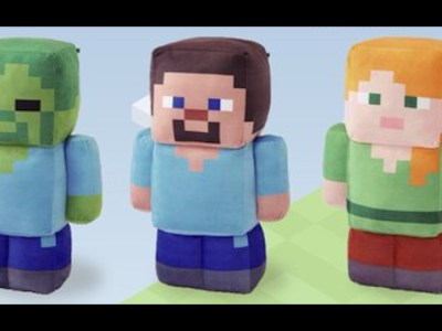 Minecraft Hugging Pillows of Zombie Steve and Alex to be sold in Japan
