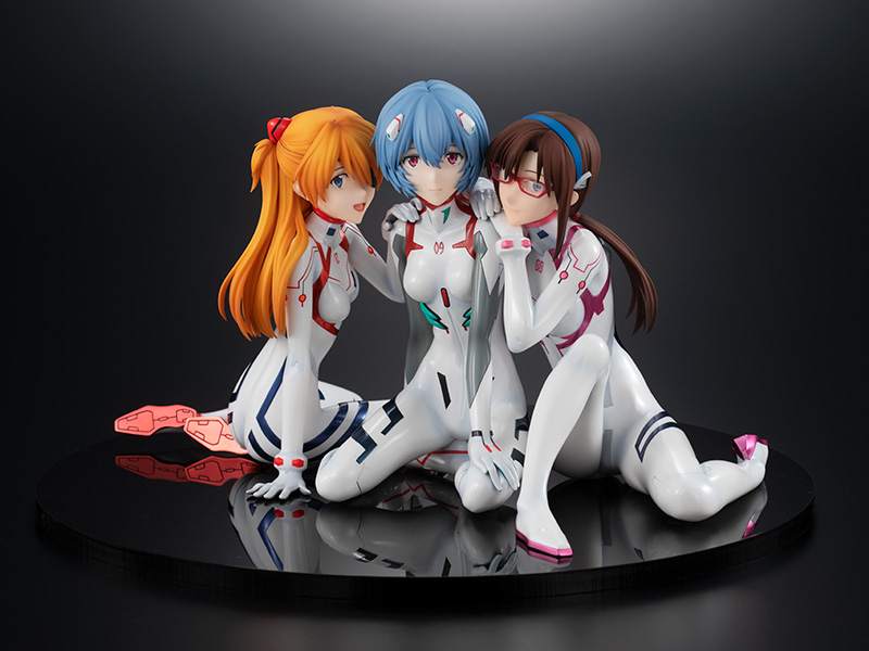 Evangelion Asuka, Rei, and Mari Newtype Cover Figure Set Appears Next Year