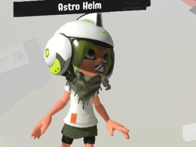 Now that December 2022's begun, Splatoon 3 players can earn the new Salmon Run Astro Helm reward