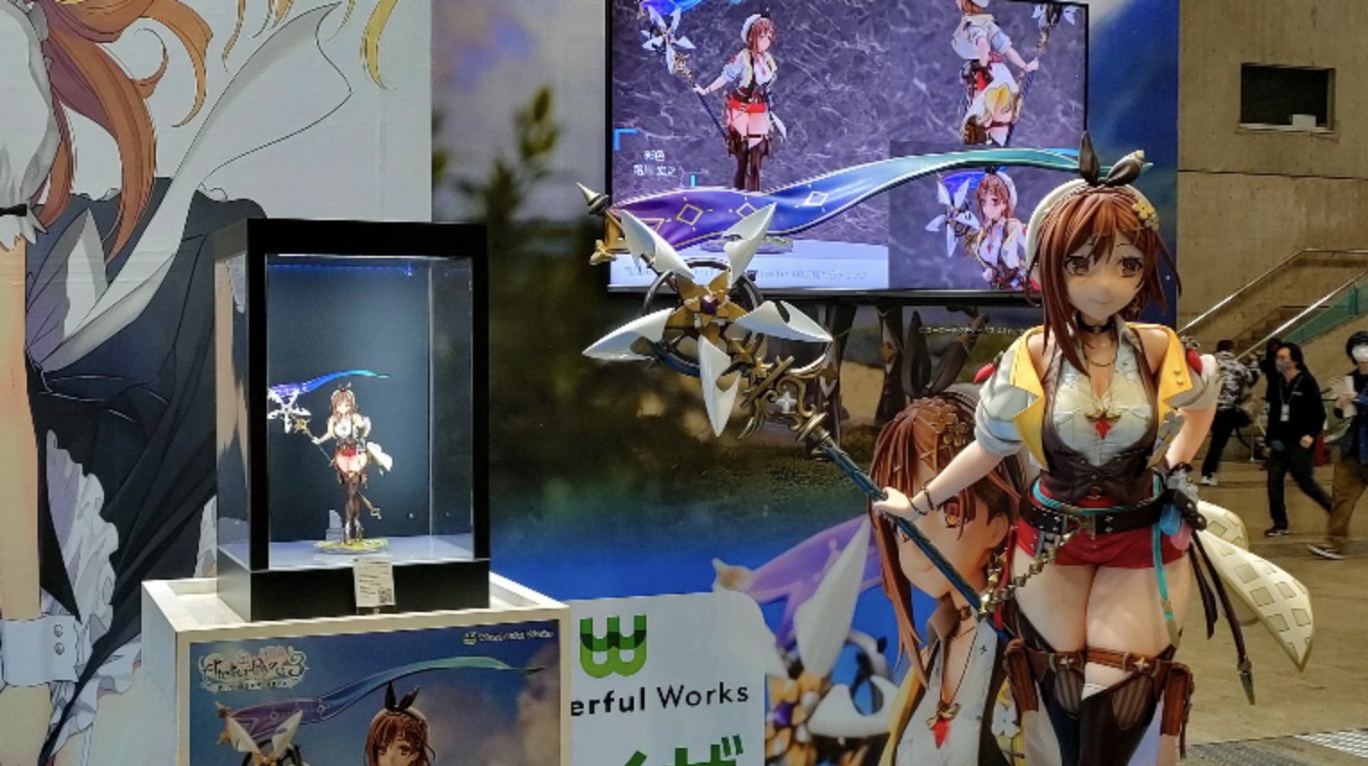 At WonHobby 36, a life-size statue of Ryza in her Atelier Ryza 3 outfit based on a 1/7th scale figure appeared.