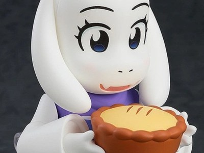 Toriel Nendoroid brings Pie as an accesory. Image via Good Smile Company