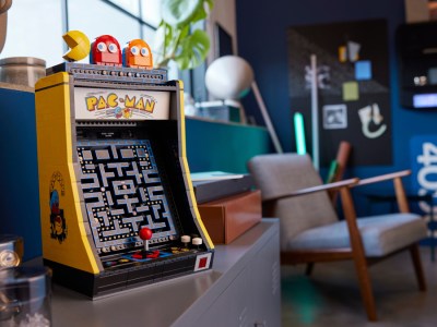 Pac-Man Arcade Cabinet Lego