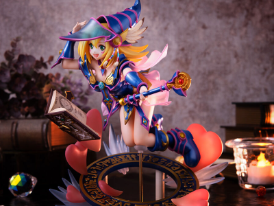 Yu-Gi-Oh Dark Magician Girl figure