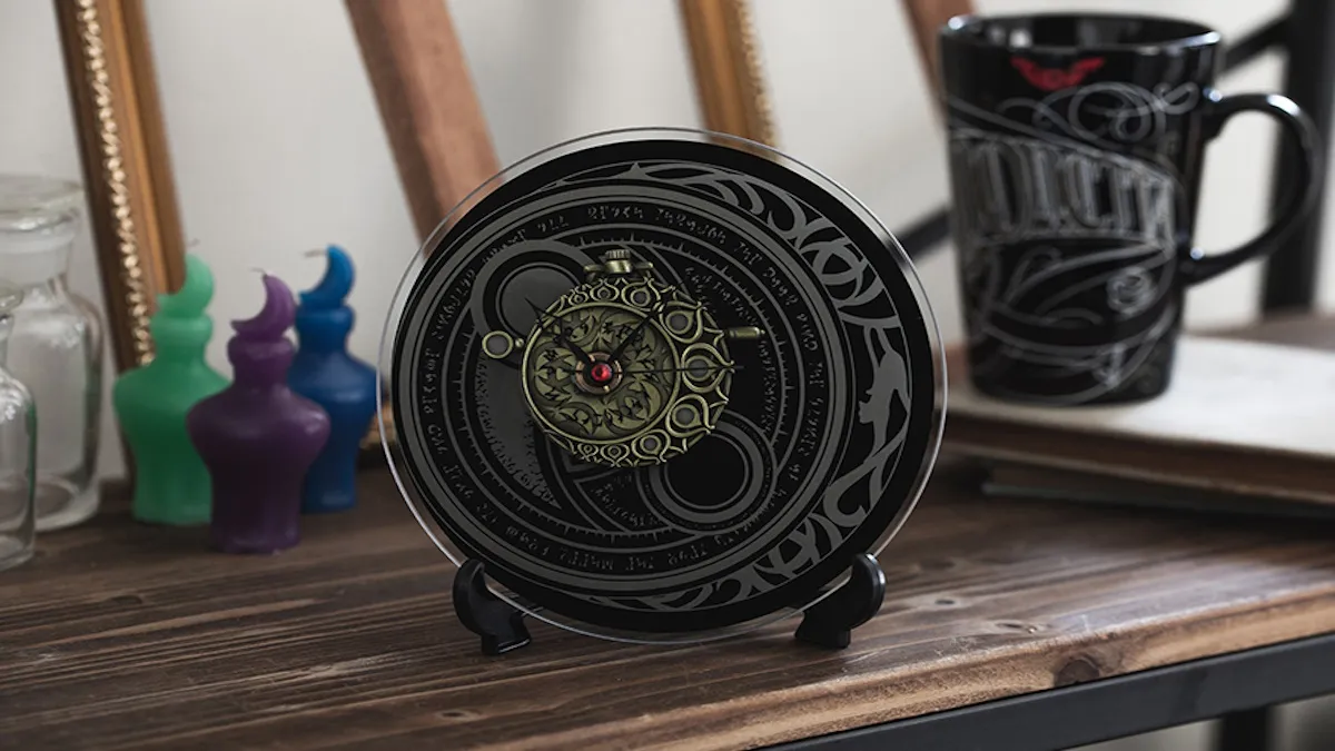 Bayonetta Clock