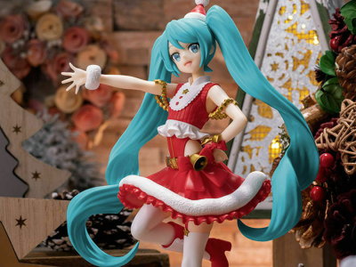 Hatsune Miku Christmas Figure