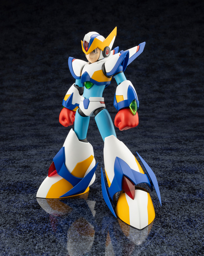 Mega Man X Falcon Armor model kit - front