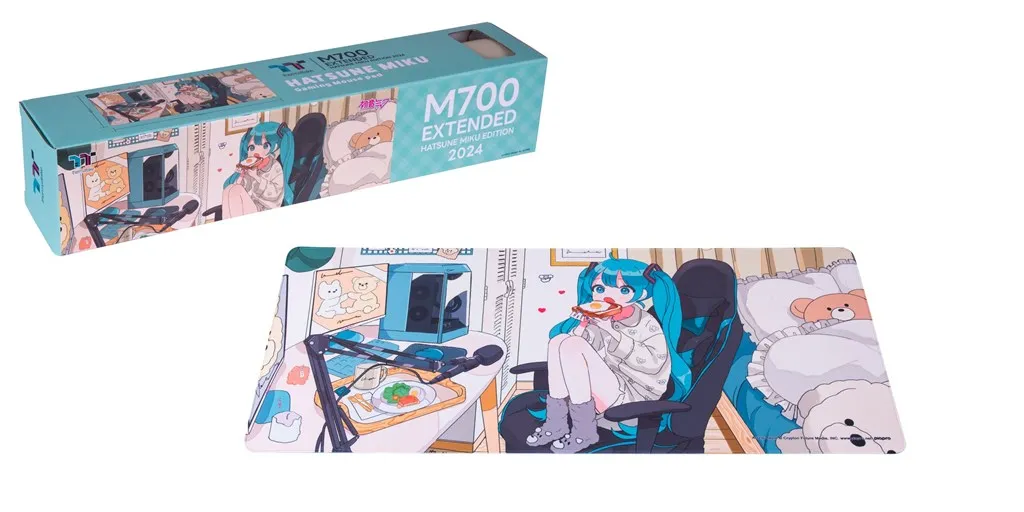 Elsa Japon vendant une souris et un tapis de souris Hatsune Miku