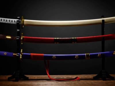 One Piece Proplica Roronoa Zoro Swords Arrive in July