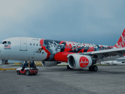 See the AirAsia Persona 5 Royal Plane