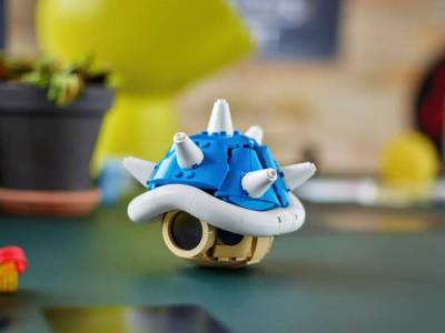 Lego Mario Kart Blue Shell Kit Is a Lego Insiders Reward