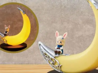 A Loporrit Sits on the Final Fantasy XIV Crescent Moon Lamp