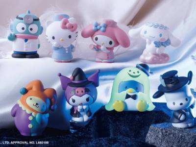 Sanrio Character Friends 4 Figures Wear Halloween Costumes mascot merchandise