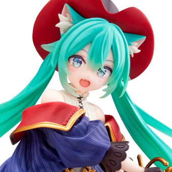 Catgirl Hatsune Miku Dressed Like Puss in Boots Returns