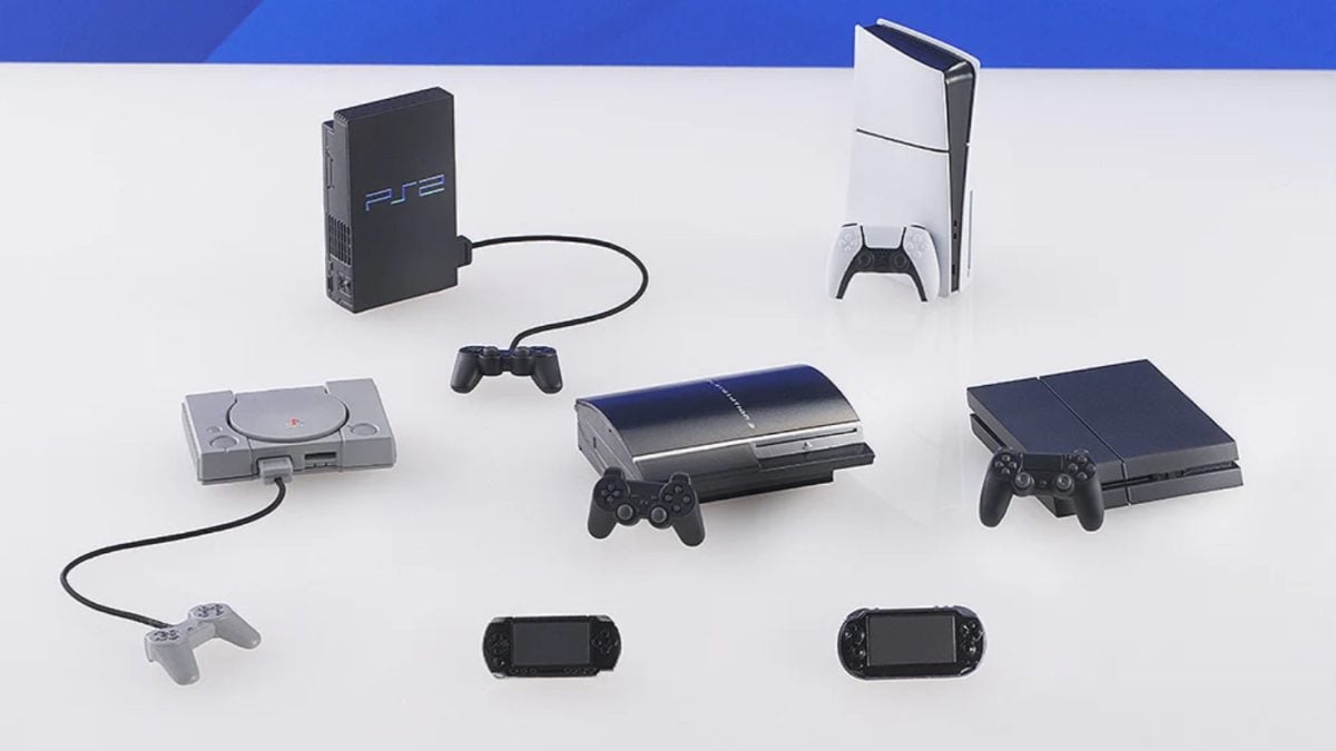 Figma PlayStation Console and Handheld Replicas Shown