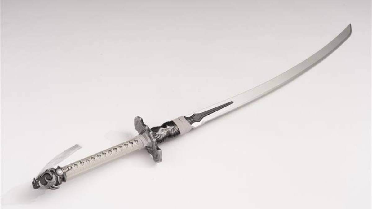 NieR: Automata 2B Virtuous Contract Sword Replica Heads to US