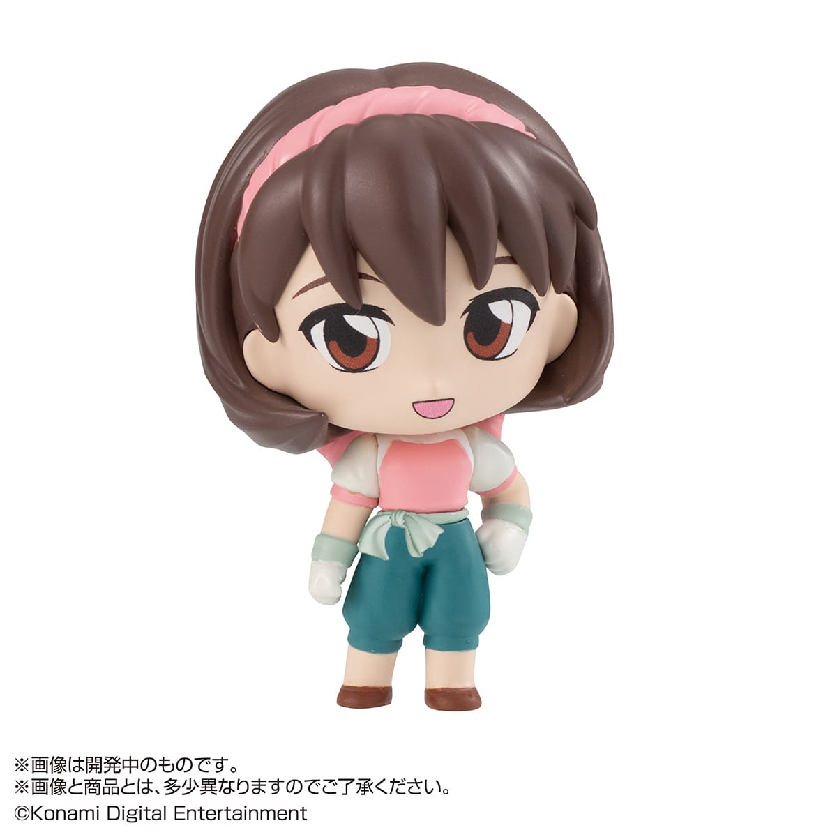 A new line of Suikoden II gachapon merchandise involves figures of the three main characters and acrylic stands of other folks. 