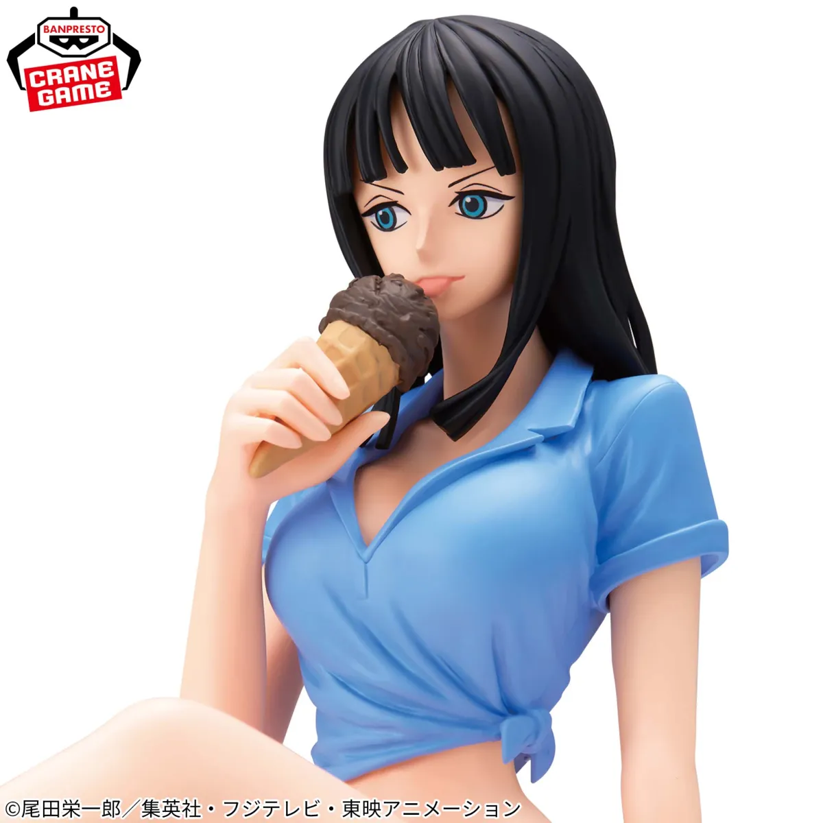 The next two One Piece Glitters & Glamours figures involve Summer Style Nami and Nico Robin in swimsuits eating ice cream.
