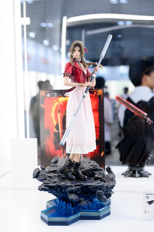 See FFVII Rebirth Tifa Swimsuit Static Arts Figure and Aerith Masterline 