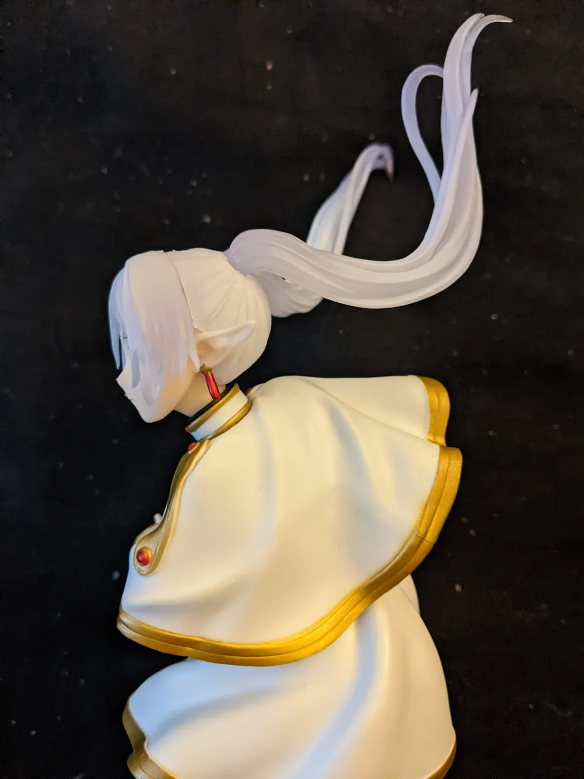The Banpresto Frieren Maximatic figure is the sort that looks a little more impressive because of the risks taken with the pose.