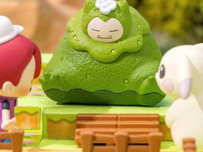 New Pokemon Pokopia Moncolle Toys Are Mosslax and Ditto Lapras