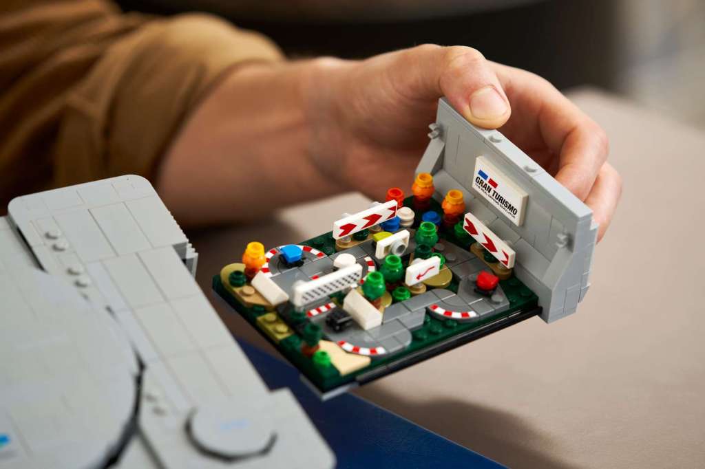The next Lego console replica lets us build an original PlayStation with dioramas of the PS1 games Ape Escape and Gran Turismo.